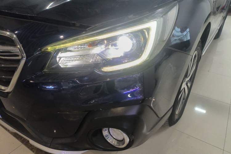 Used Subaru Outback 2019 2.5i Sport Navigation Edition with EyeSight Left Front Headlight