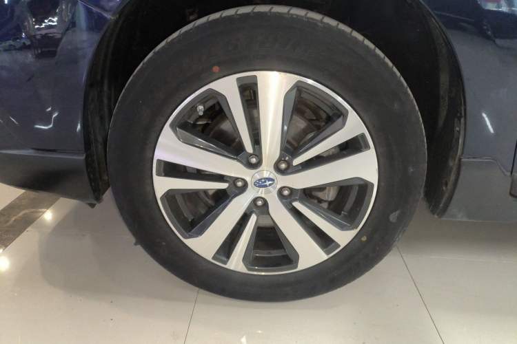 Used Subaru Outback 2019 2.5i Sport Navigation Edition with EyeSight Left Front Wheel Hub