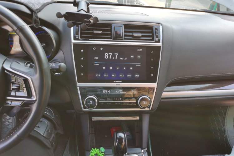 Used Subaru Outback 2019 2.5i Luxury Navigation Edition Audio And AC Panel