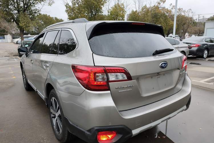 Used Subaru Outback 2019 2.5i Sport Navigation Edition with EyeSight Exterior 3