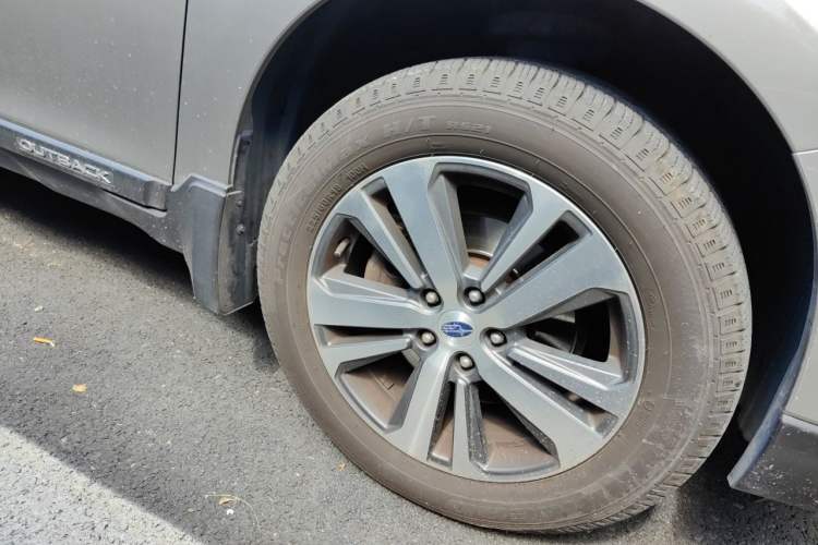 Used Subaru Outback 2019 2.5i Sport Navigation Edition with EyeSight Exterior 7