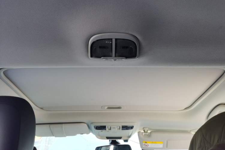 Used Subaru Outback 2019 2.5i Luxury Navigation Edition Headliner