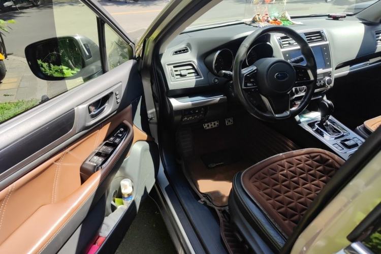 Used Subaru Outback 2019 2.5i Sport Navigation Edition with EyeSight Interior 3