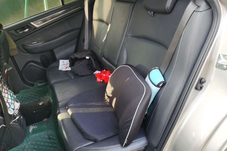 Used Subaru Outback 2019 2.5i Luxury Navigation Edition Left Rear Seat