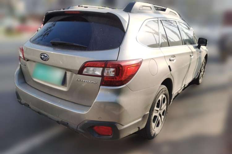 Used Subaru Outback 2019 2.5i Luxury Navigation Edition Rear Right 45 Deg