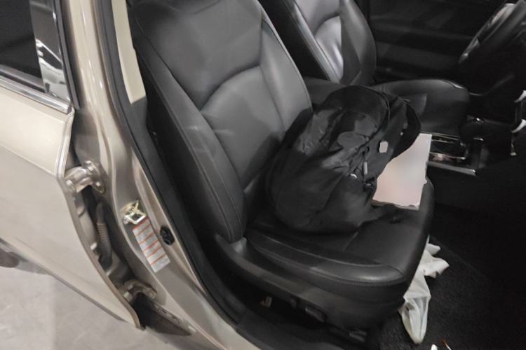 Used Subaru Outback 2019 2.5i Luxury Navigation Edition with EyeSight Right Front Seat