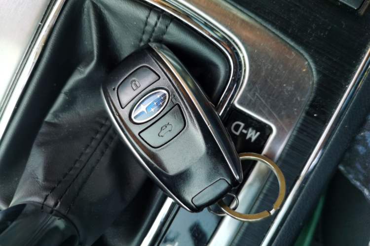 Used Subaru Outback 2019 2.5i Luxury Navigation Edition Vehicle Key
