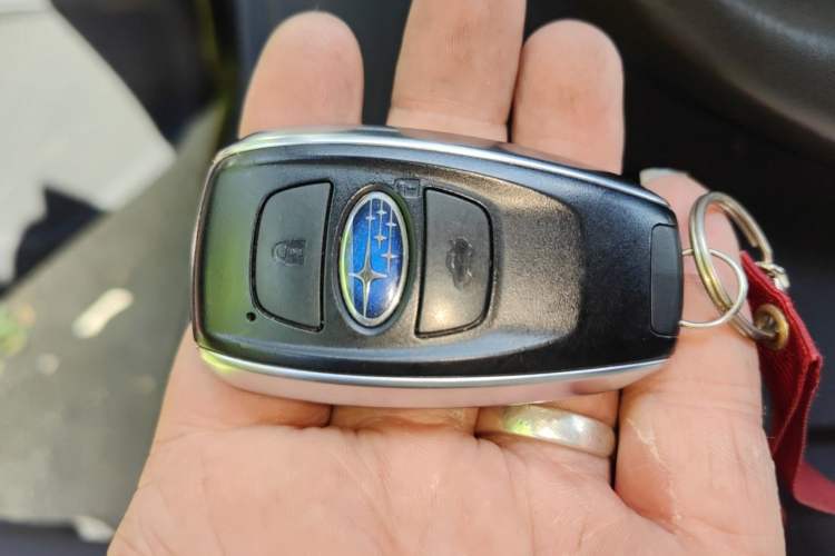 Used Subaru Outback 2019 2.5i Sport Navigation Edition with EyeSight Vehicle Key
