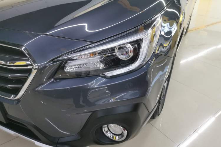 Used Subaru Outback 2019 2.5i Sport Navigation Edition with EyeSight Left Front Headlight