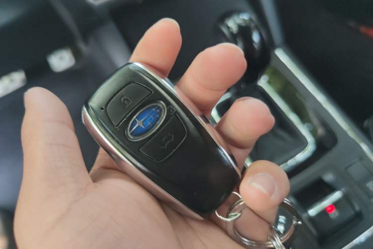 Used Subaru Outback 2019 2.5i Sport Navigation Edition with EyeSight Vehicle Key