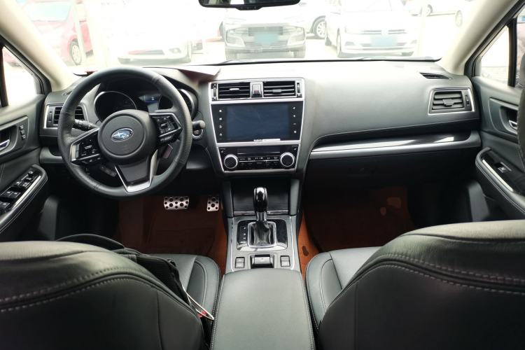 Used Subaru Outback 2019 2.5i Sport Navigation Edition with EyeSight Center Console