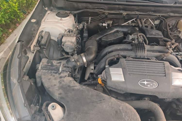 Used Subaru Outback 2019 2.5i Sport Navigation Edition Engine Bay Right