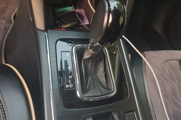 Used Subaru Outback 2019 2.5i Sport Navigation Edition Gear Lever