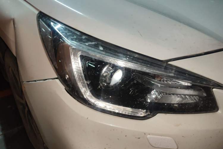 Used Subaru Outback 2019 2.5i Sport Navigation Edition Right Front Headlight