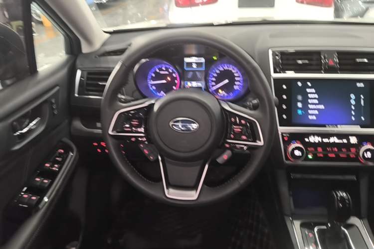 Used Subaru Outback 2019 2.5i Luxury Navigation Edition with EyeSight Steering Wheel