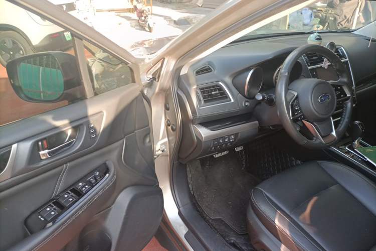Used Subaru Outback 2019 2.5i Sport Navigation Edition with EyeSight Interior 3