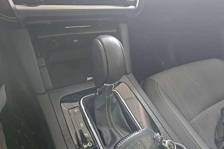 Used Subaru Outback 2020 Revised Version 2.5i Special Edition with EyeSight Gear Lever