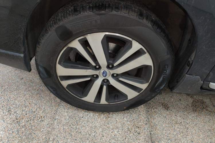 Used Subaru Outback 2020 2.5i Sport Navigation Edition with EyeSight Left Front Wheel Hub