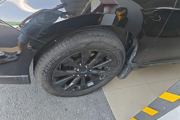 Used Subaru Outback 2020 Revised Version 2.5i Special Edition with EyeSight Left Front Wheel Hub