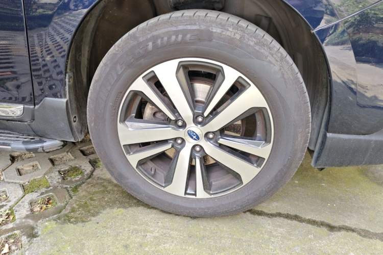 Used Subaru Outback 2020 2.5i Sport Navigation Edition with EyeSight Right Front Wheel Hub