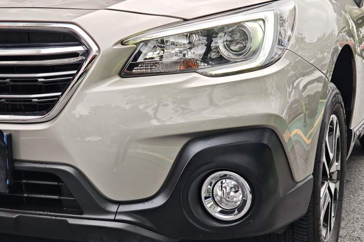 Used Subaru Outback 2020 2.5i Classic Edition Exterior 3