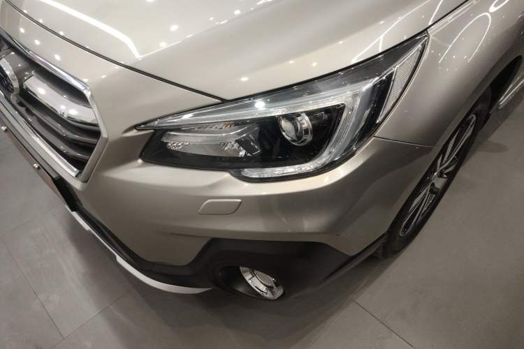 Used Subaru Outback 2020 Revised Version 2.5i Sport Navigation Edition with EyeSight Left Front Headlight
