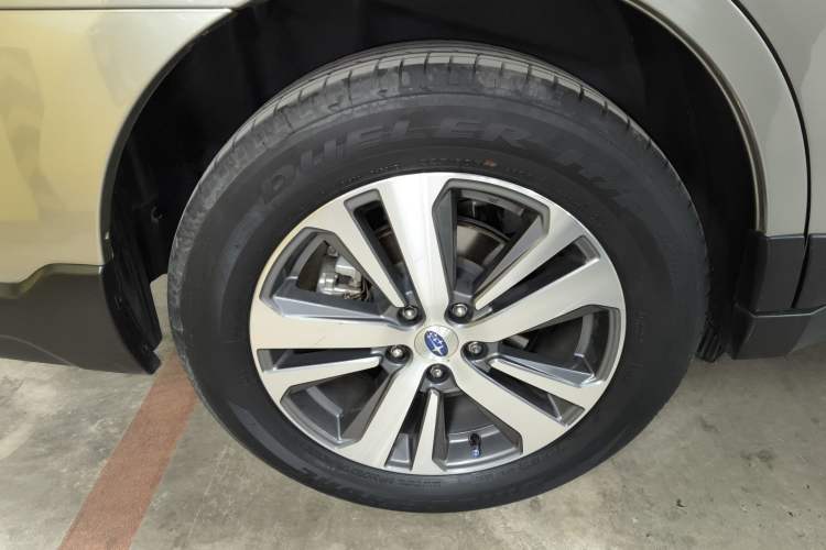 Used Subaru Outback 2020 Restyled 2.5i Sport Limited Edition with EyeSight Right Rear Wheel Hub