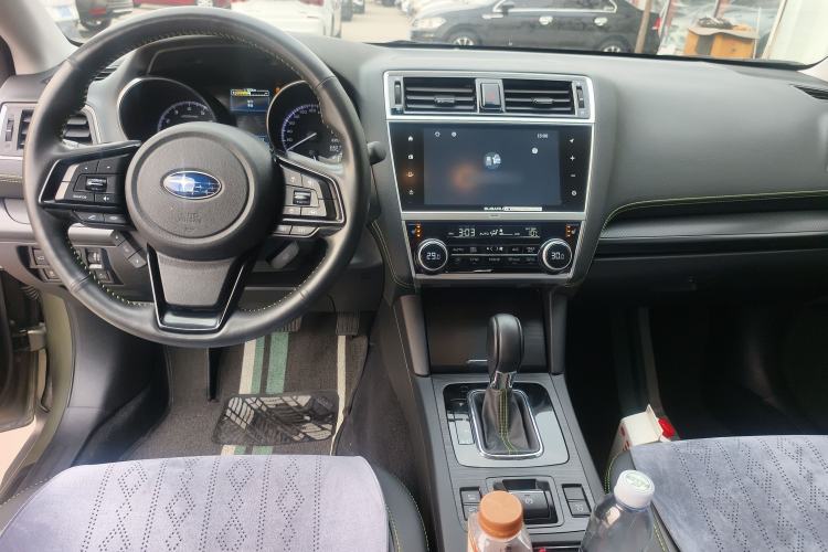 Used Subaru Outback 2020 Revised Version 2.5i Special Edition with EyeSight Interior 3