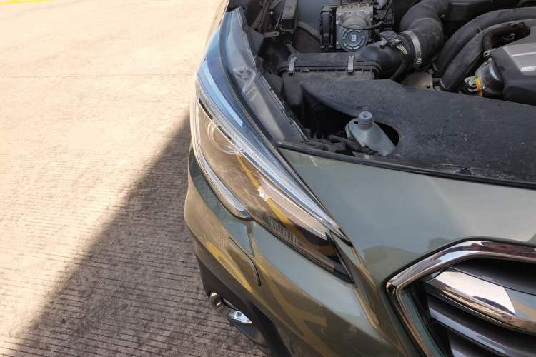 Used Subaru Outback 2020 Revised Version 2.5i Special Edition with EyeSight Right Front Headlight