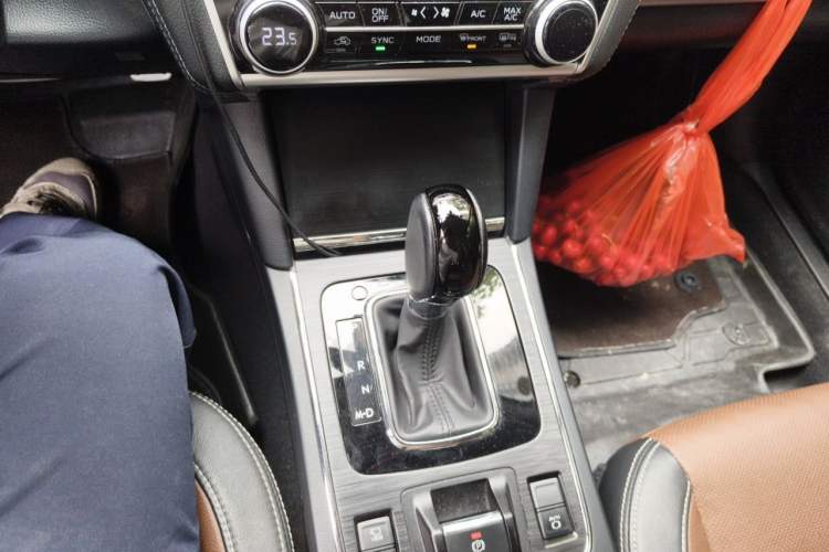 Used Subaru Outback 2020 Restyled 2.5i Sport Limited Edition with EyeSight Gear Lever