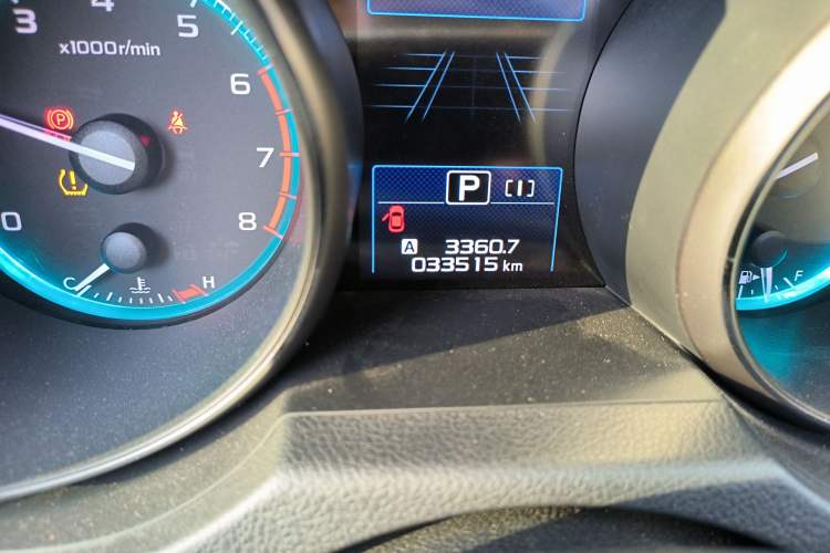 Used Subaru Outback 2020 2.5i Sport Navigation Edition with EyeSight Odometer Close Up