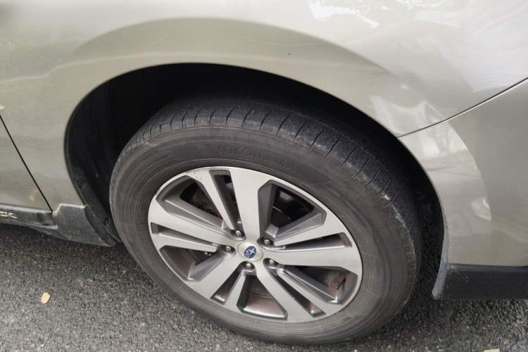 Used Subaru Outback 2020 Restyled 2.5i Sport Limited Edition with EyeSight Right Front Wheel Hub