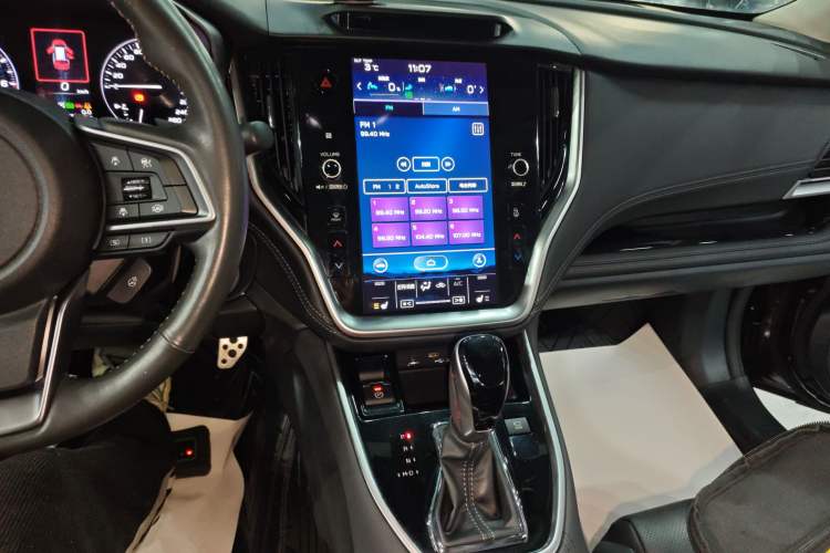 Used Subaru Outback 2021 2.5i Flagship Edition EyeSight Audio And AC Panel