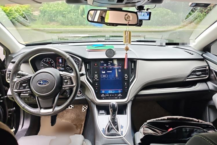 Used Subaru Outback 2021 2.5i Touring Edition EyeSight Center Console