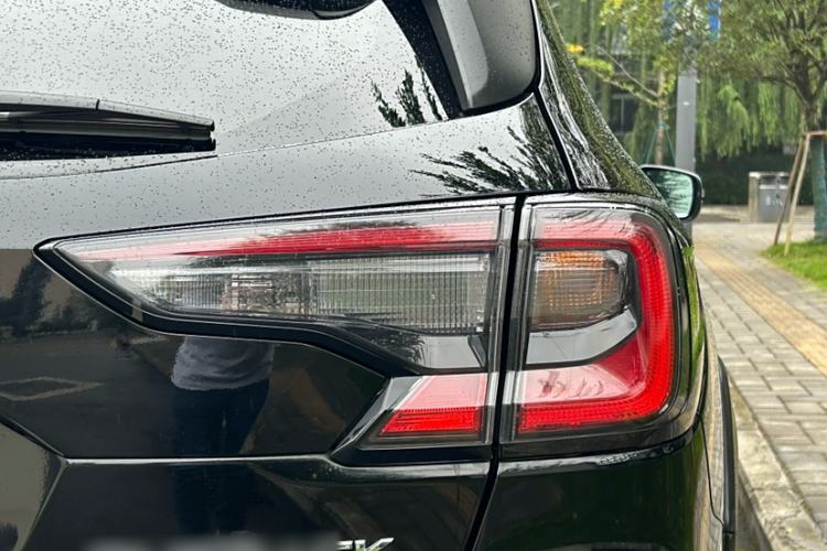 Used Subaru Outback 2021 2.5i Flagship Edition EyeSight Exterior 8