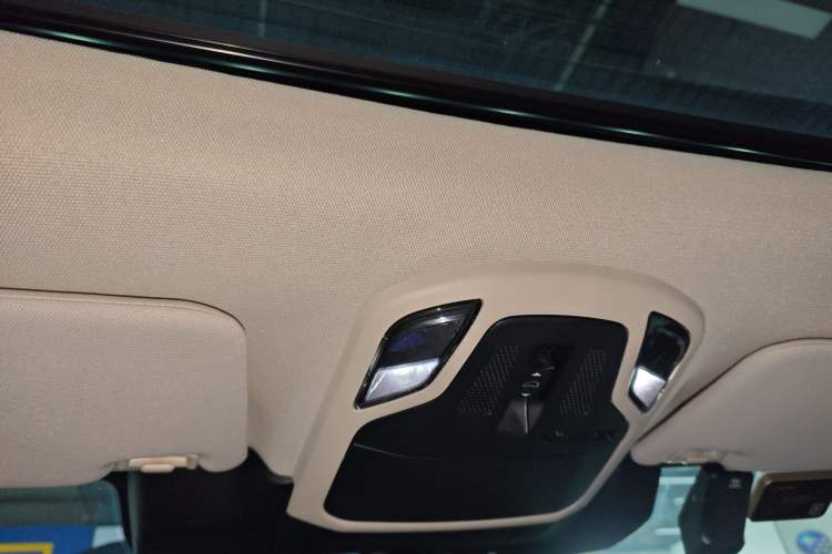 Used Subaru Outback 2021 2.5i Flagship Edition EyeSight Headliner