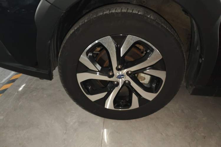 Used Subaru Outback 2021 2.5i Flagship Edition EyeSight Left Front Wheel Hub