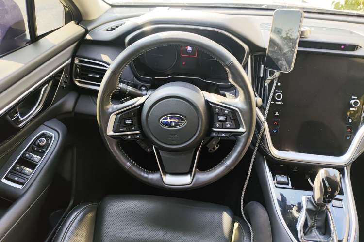 Used Subaru Outback 2021 2.5i Flagship Edition EyeSight Steering Wheel
