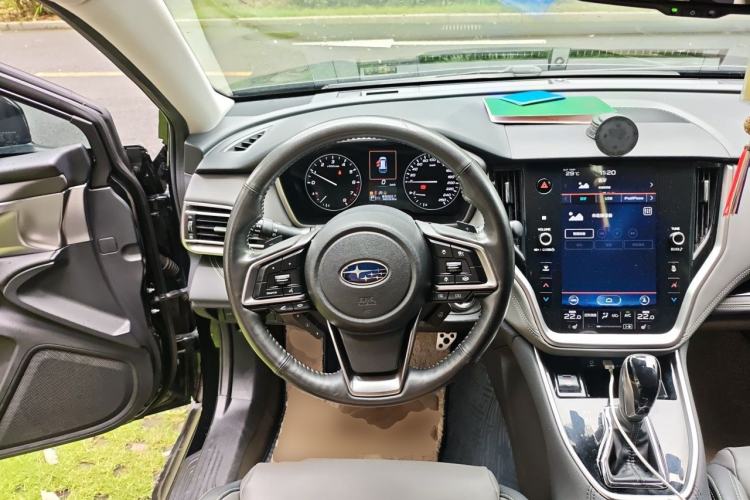 Used Subaru Outback 2021 2.5i Touring Edition EyeSight Steering Wheel
