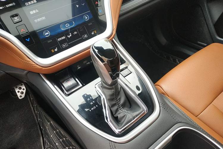 Used Subaru Outback 2021 2.5i Flagship Edition EyeSight Gear Lever