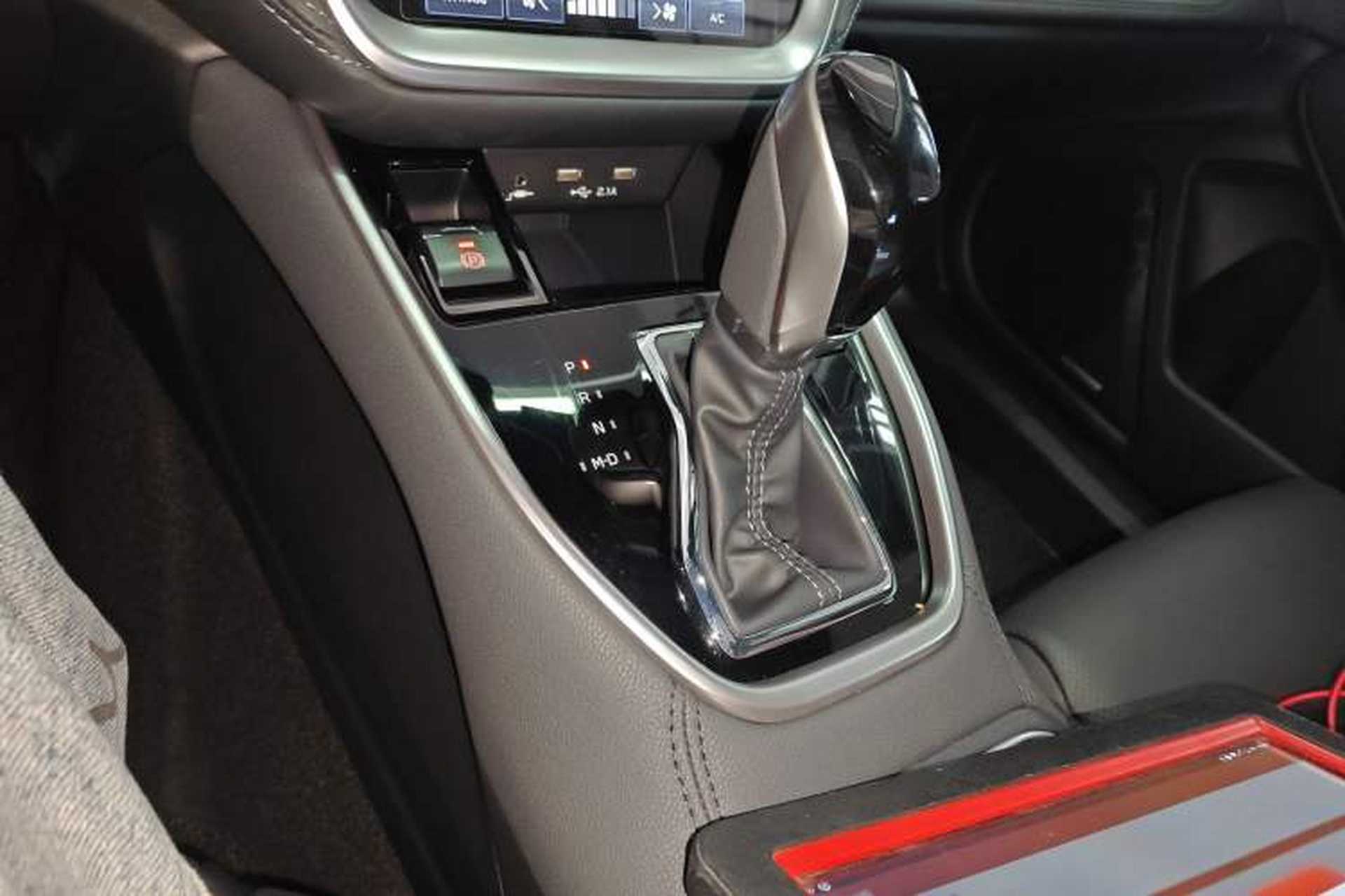 Used Subaru Outback 2021 2.5i Flagship Edition EyeSight Gear Lever