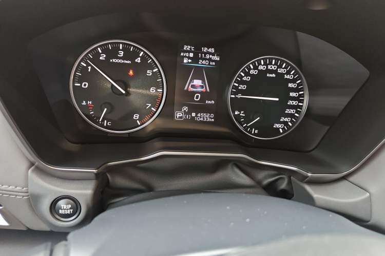 Used Subaru Outback 2021 2.5i Touring Edition EyeSight Odometer Close Up