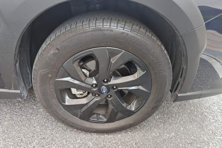 Used Subaru Outback 2021 2.5i Touring Edition EyeSight Right Front Wheel Hub
