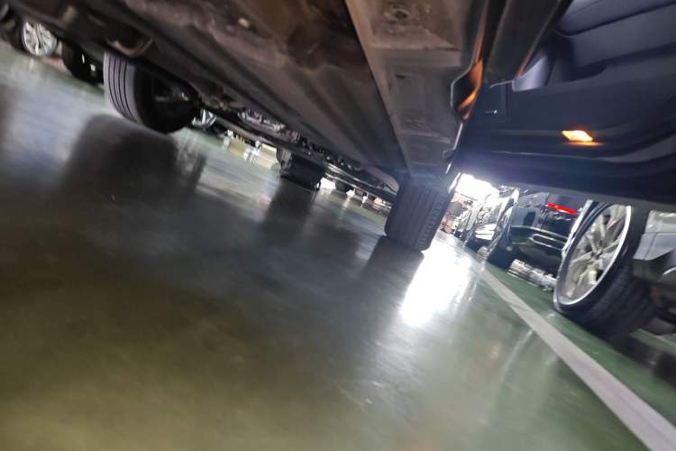 Used Subaru Outback 2021 2.5i Flagship Edition EyeSight Right Side Sill