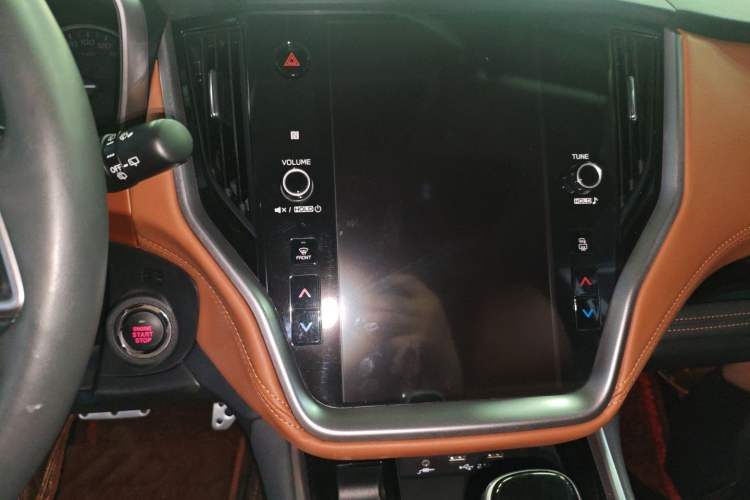 Used Subaru Outback 2021 2.5i Flagship Edition EyeSight Audio And AC Panel