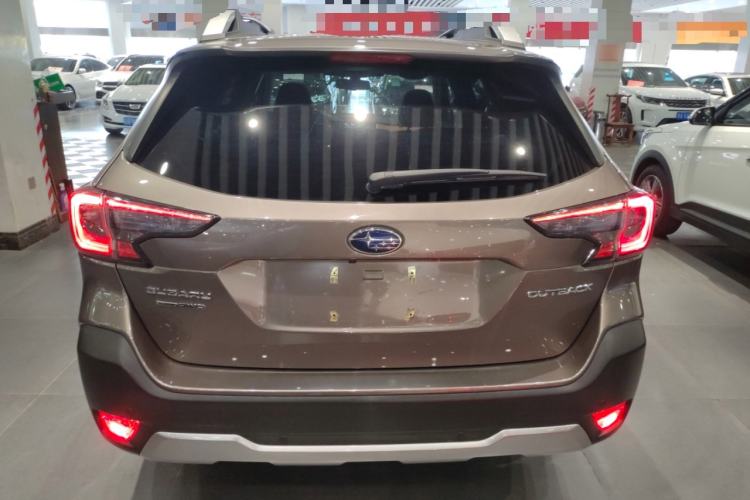 Used Subaru Outback 2021 2.5i Flagship Edition EyeSight Exterior 4