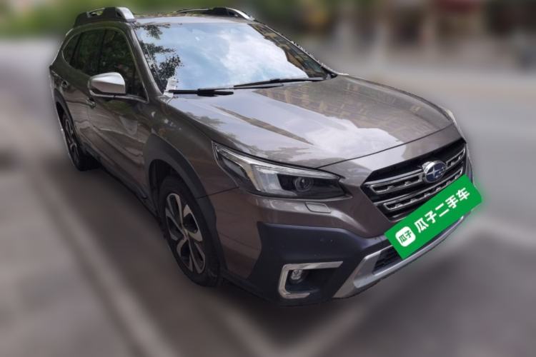 Used Subaru Outback 2021 2.5i Flagship Edition EyeSight Front Right 45 Deg