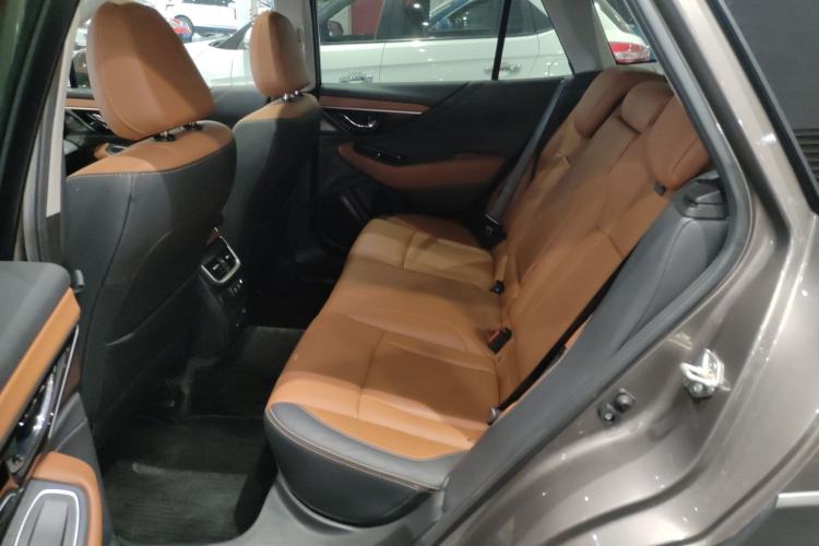 Used Subaru Outback 2021 2.5i Flagship Edition EyeSight Interior 4