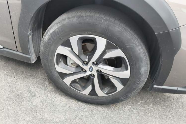 Used Subaru Outback 2021 2.5i Flagship Edition EyeSight Right Front Wheel Hub