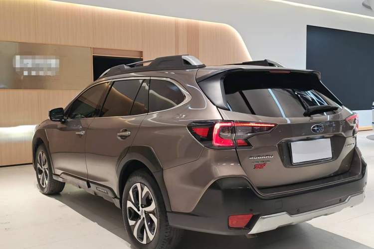 Used Subaru Outback 2021 2.5i Flagship Edition EyeSight Exterior 4